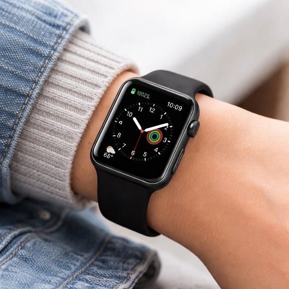 Apple Watch Series 3 42mm Space Gray Aluminum Black Band NO CHARGER - Picture 2 of 9